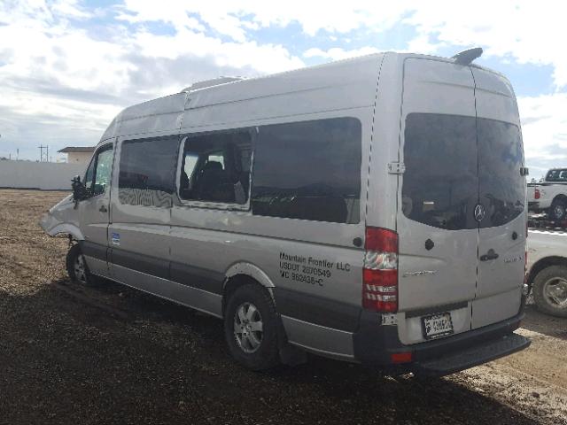 WDZPE8CC5FP134054 - 2015 MERCEDES-BENZ SPRINTER 2 SILVER photo 3