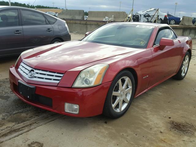 1G6YV34A245601172 - 2004 CADILLAC XLR RED photo 2