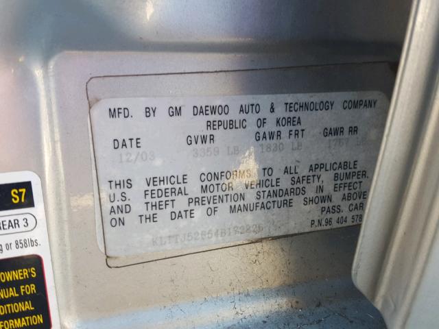 KL1TJ52654B172826 - 2004 CHEVROLET AVEO LS SILVER photo 10