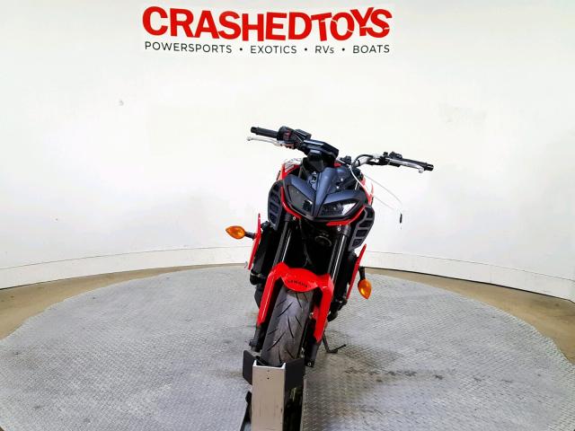 JYARN53E5JA004341 - 2018 YAMAHA FZ09 RED photo 3