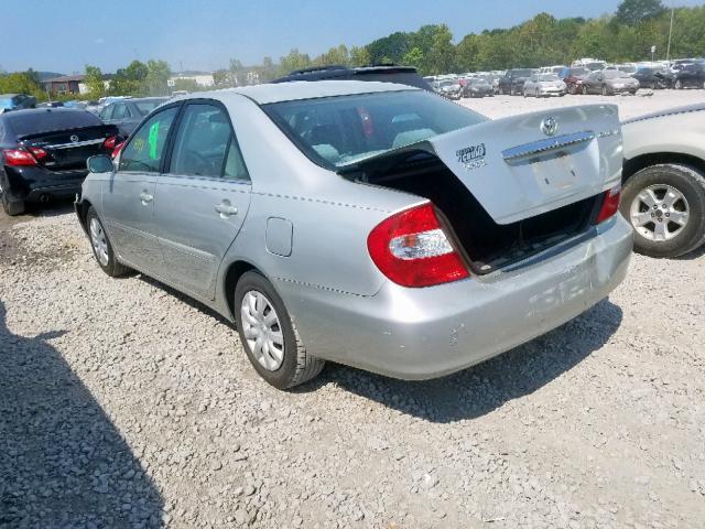 4T1BE32K82U595004 - 2002 TOYOTA CAMRY LE WHITE photo 3