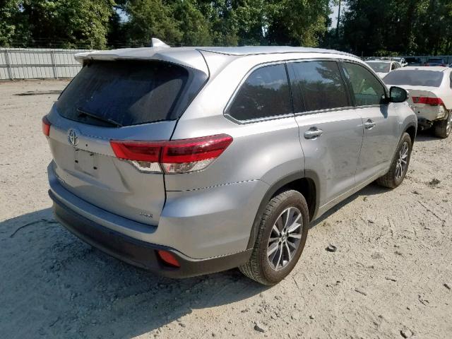 5TDKZRFHXHS522935 - 2017 TOYOTA HIGHLANDER SILVER photo 4