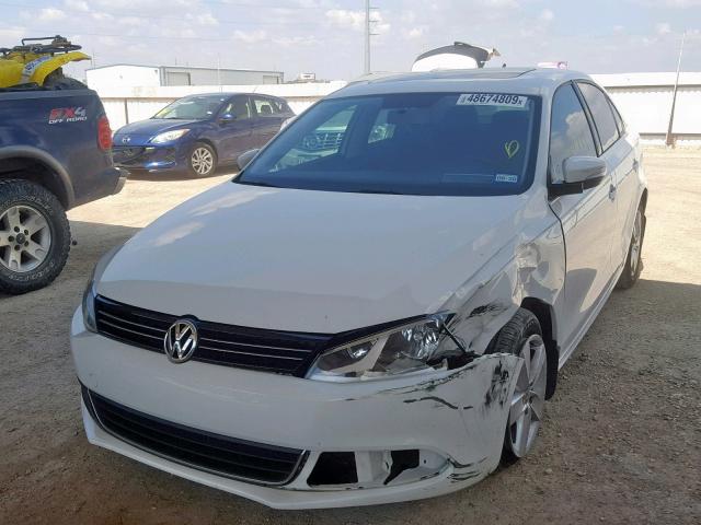 3VWLL7AJ6DM415991 - 2013 VOLKSWAGEN JETTA TDI WHITE photo 2