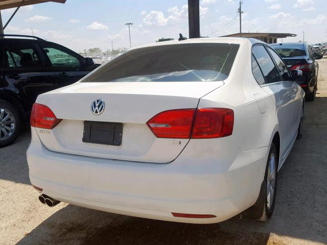 3VWLL7AJ6DM415991 - 2013 VOLKSWAGEN JETTA TDI WHITE photo 4