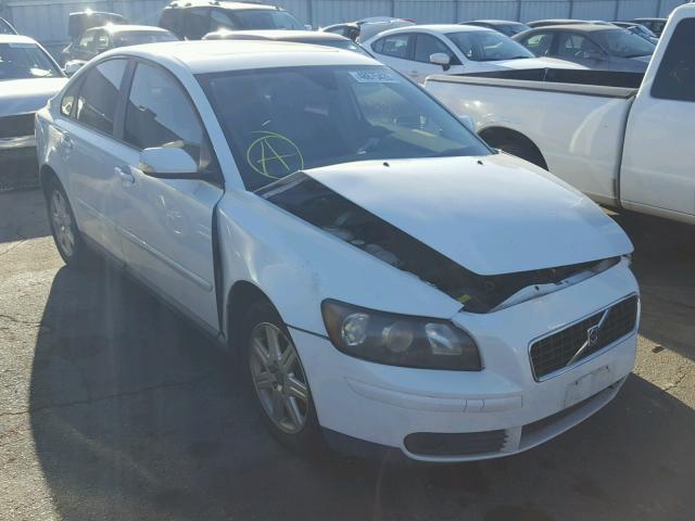 YV1MS382742010824 - 2004 VOLVO S40 2.4I WHITE photo 1