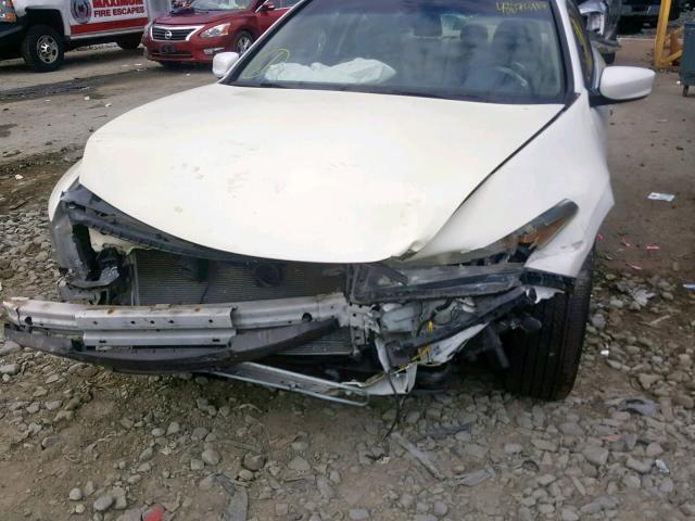 1HGCS2B80BA000827 - 2011 HONDA ACCORD EXL WHITE photo 9