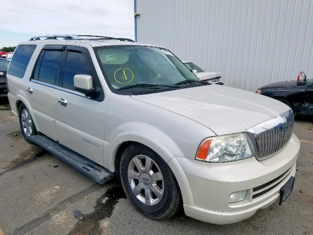 5LMFU285X5LJ18159 - 2005 LINCOLN NAVIGATOR CREAM photo 1