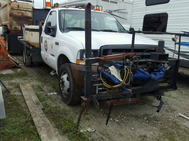 1FDAF56F12EC39294 - 2002 FORD F550 SUPER WHITE photo 1