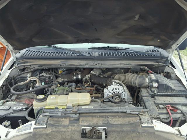 1FDAF56F12EC39294 - 2002 FORD F550 SUPER WHITE photo 7