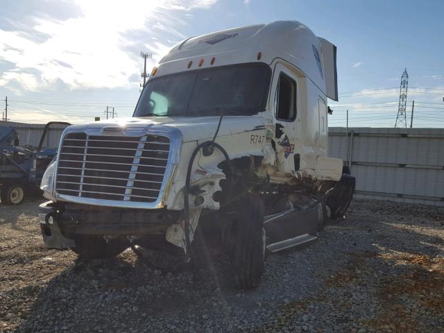 3AKJGLD54GSGT9255 - 2016 FREIGHTLINER CASCADIA 1 WHITE photo 2