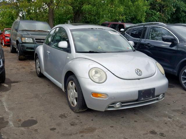 3VWDD21C9YM419240 - 2000 VOLKSWAGEN NEW BEETLE 银色 照片 1