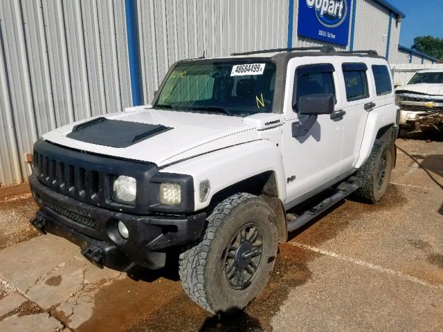 5GTEN13E098112440 - 2009 HUMMER H3 WHITE photo 2