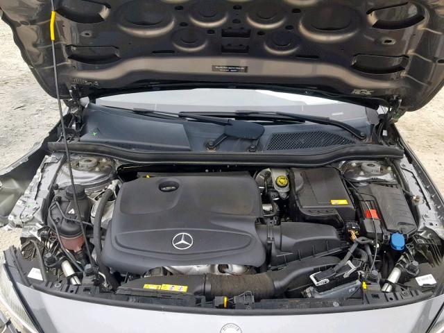 WDCTG4GB5FJ119831 - 2015 MERCEDES-BENZ GLA 250 4M GRAY photo 7