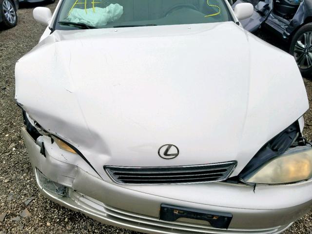 JT8BF28G7X0195334 - 1999 LEXUS ES 300 WHITE photo 7