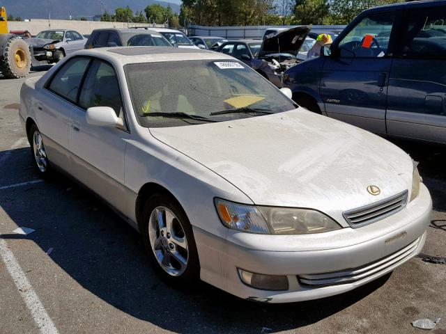 JT8BF28G8Y0283066 - 2000 LEXUS ES 300 WHITE photo 1