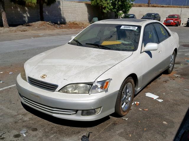 JT8BF28G8Y0283066 - 2000 LEXUS ES 300 WHITE photo 2