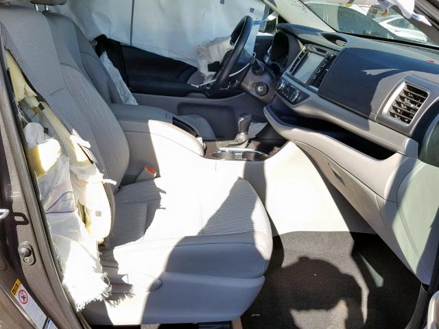 5TDBZRFHXJS896435 - 2018 TOYOTA HIGHLANDER GRAY photo 5