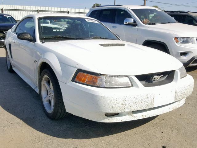 1FAFP42X9YF152011 - 2000 FORD MUSTANG GT WHITE photo 1