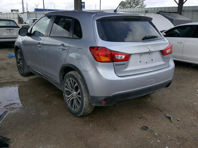 JA4AP3AU1GZ065281 - 2016 MITSUBISHI OUTLANDER SILVER photo 3