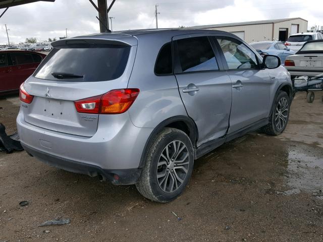 JA4AP3AU1GZ065281 - 2016 MITSUBISHI OUTLANDER SILVER photo 4