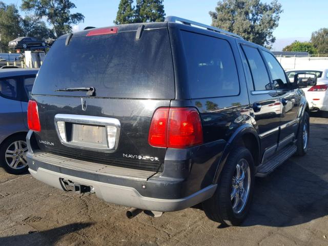 5LMFU27R43LJ10950 - 2003 LINCOLN NAVIGATOR შავი ფოტო 4