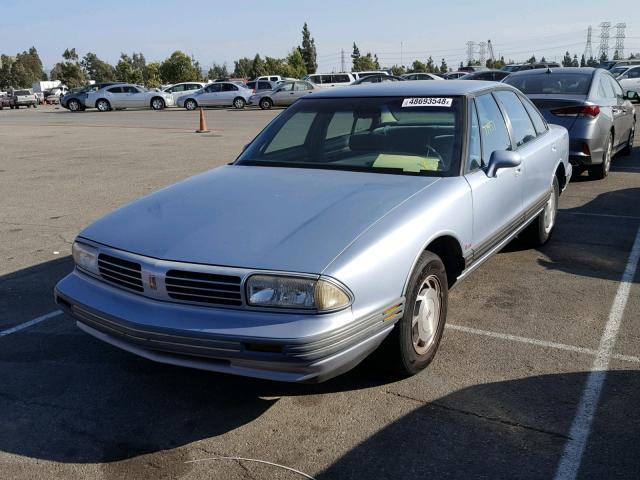 1G3HN52K4S4829701 - 1995 OLDSMOBILE 88 ROYALE BLUE photo 2