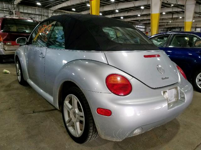 3VWCD31Y74M335893 - 2004 VOLKSWAGEN NEW BEETLE 银色 照片 3