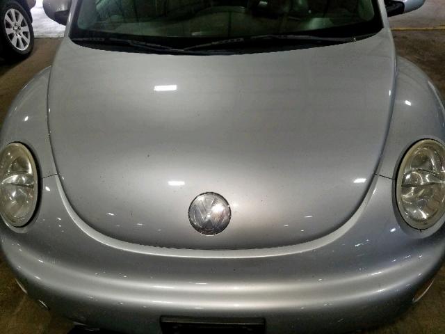 3VWCD31Y74M335893 - 2004 VOLKSWAGEN NEW BEETLE 银色 照片 7
