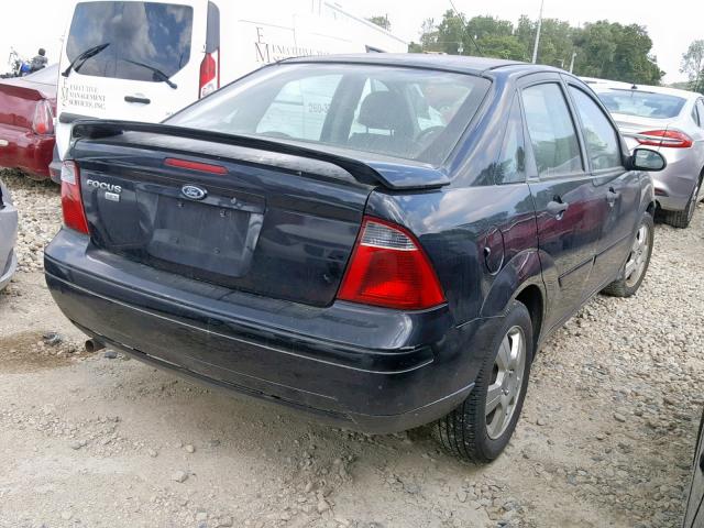 1FAHP34N57W342126 - 2007 FORD FOCUS ZX4 BLACK photo 4