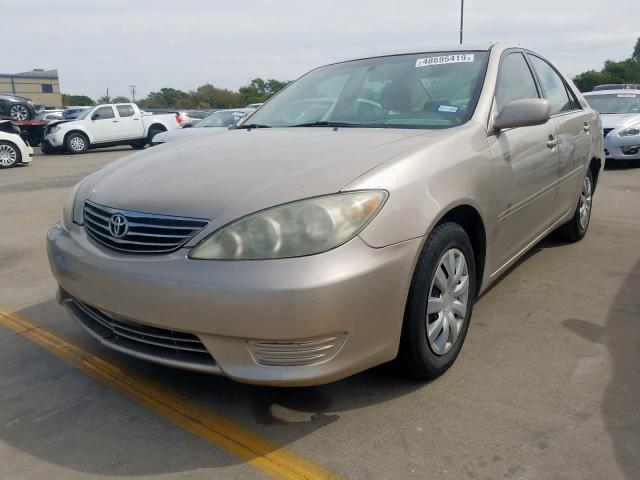 4T1BE30K35U029274 - 2005 TOYOTA CAMRY LE GOLD photo 2