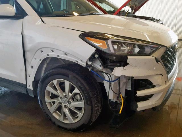 KM8J2CA45KU912910 - 2019 HYUNDAI TUCSON SE WHITE photo 9