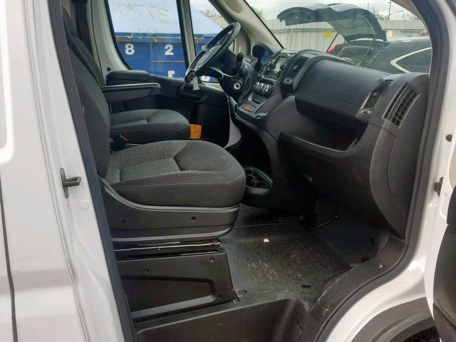 3C6TRVCG4JE143672 - 2018 RAM PROMASTER 白色 照片 5