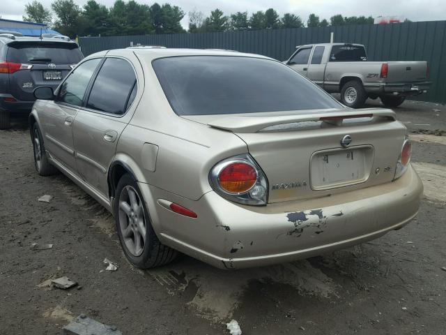 JN1DA31D72T423745 - 2002 NISSAN MAXIMA GXE GOLD photo 3