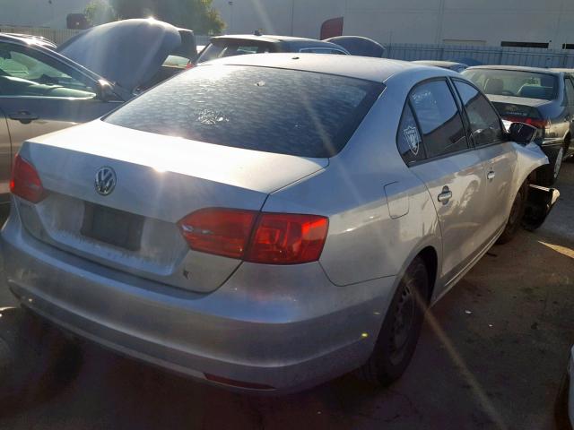 3VW1K7AJ8CM379567 - 2012 VOLKSWAGEN JETTA BASE SILVER photo 4