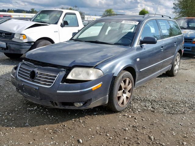 WVWYH63B53E061623 - 2003 VOLKSWAGEN PASSAT GLX BLUE photo 2