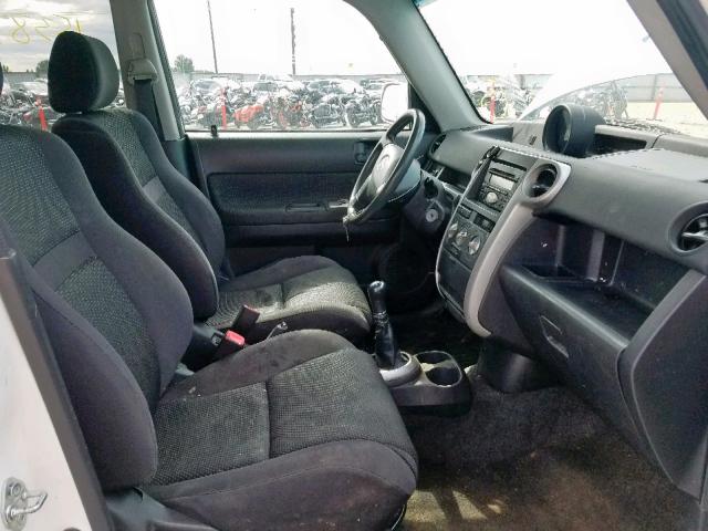 JTLKT334450217465 - 2005 TOYOTA SCION XB 双色 照片 5