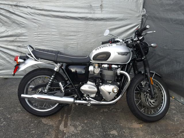 SMTD40HL5JT859428 - 2018 TRIUMPH MOTORCYCLE BONNEVILLE SILVER photo 9