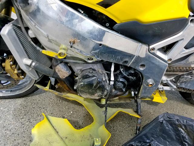 JS1GN7CA842103667 - 2004 SUZUKI GSX-R600 K YELLOW photo 7