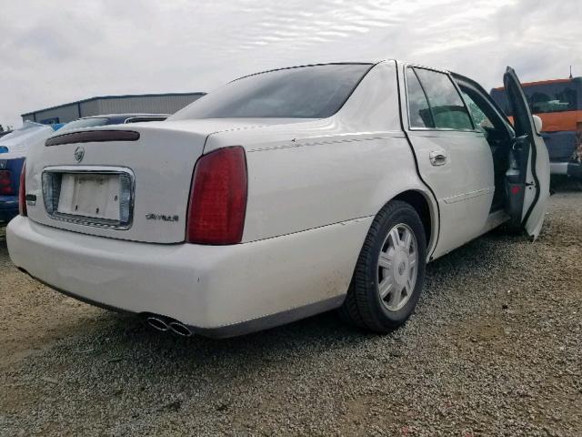 1G6KD54Y64U257059 - 2004 CADILLAC DEVILLE WHITE photo 4