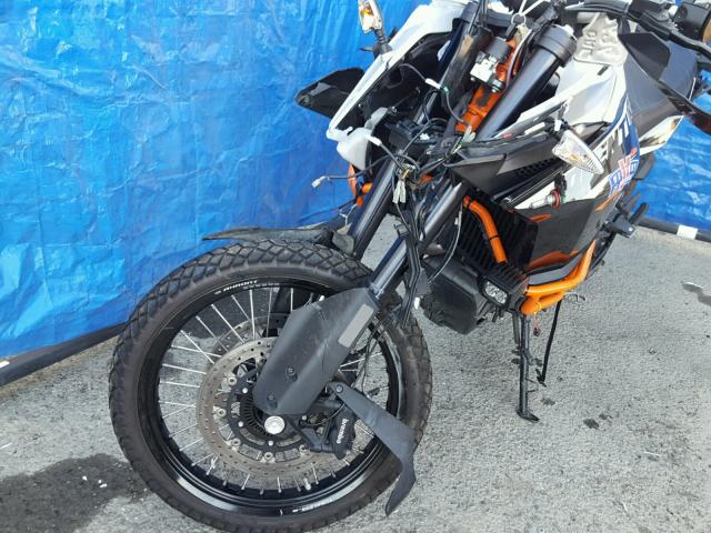 VBKV29400GM950102 - 2016 KTM 1190 ADVEN ORANGE photo 9