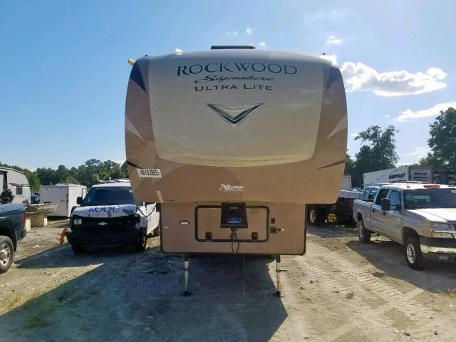 4X4FRLD25J1882379 - 2018 WILDWOOD ROCKWOOD BEIGE photo 8