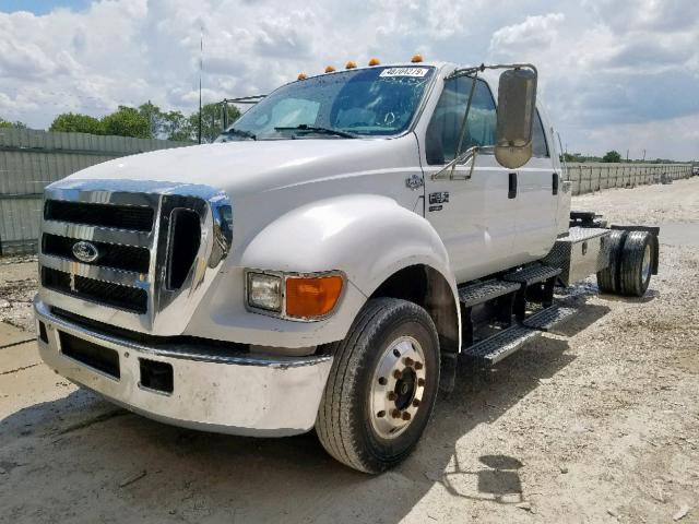 3FRNW65N75V205537 - 2005 FORD F650 SUPER WHITE photo 2