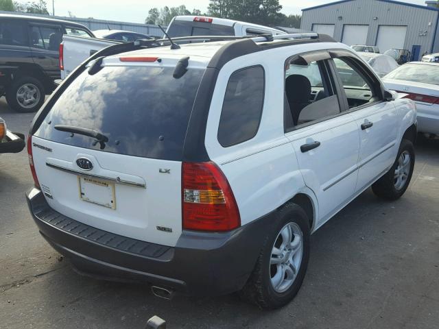 KNDJE723087502502 - 2008 KIA SPORTAGE E WHITE photo 4