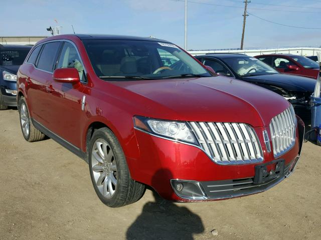 2LMHJ5FR4ABJ11637 - 2010 LINCOLN MKT RED photo 1