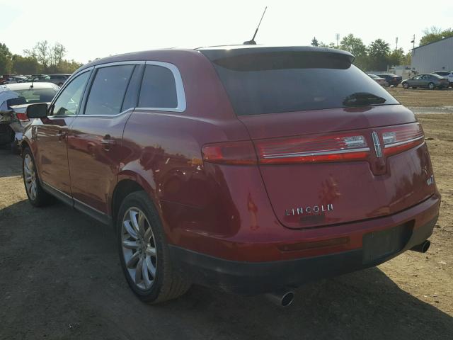 2LMHJ5FR4ABJ11637 - 2010 LINCOLN MKT RED photo 3