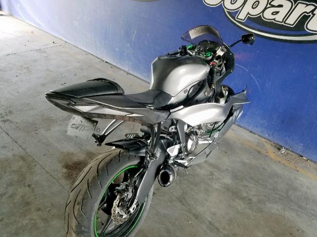 JKBZXJE15JA027156 - 2018 KAWASAKI ZX636 E GRAY photo 4