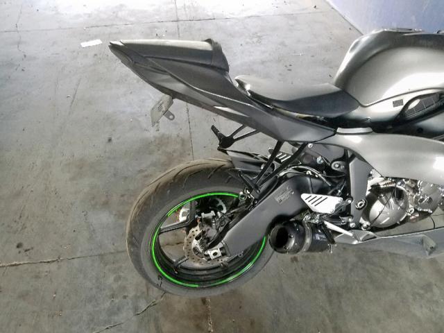 JKBZXJE15JA027156 - 2018 KAWASAKI ZX636 E GRAY photo 6