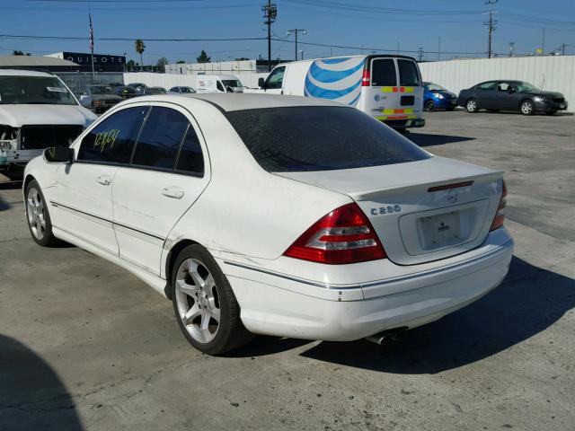 WDBRF52H97F864931 - 2007 MERCEDES-BENZ C 230 WHITE photo 3