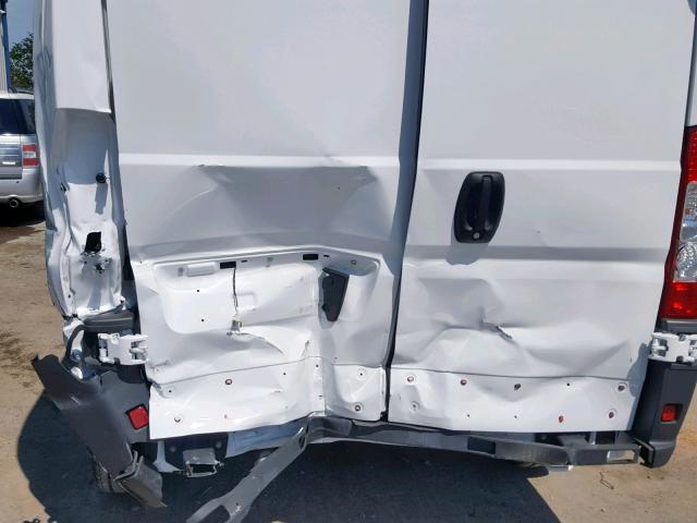 3C6TRVCG4JE140657 - 2018 RAM PROMASTER 白色 照片 9