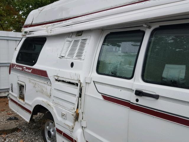 2B7KB31Y3SK535303 - 1995 DODGE RAM VAN B3 WHITE photo 9